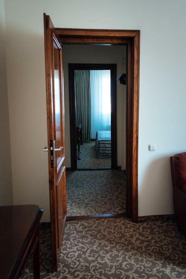 Hotel Onix Cluj-Napoca Exterior photo